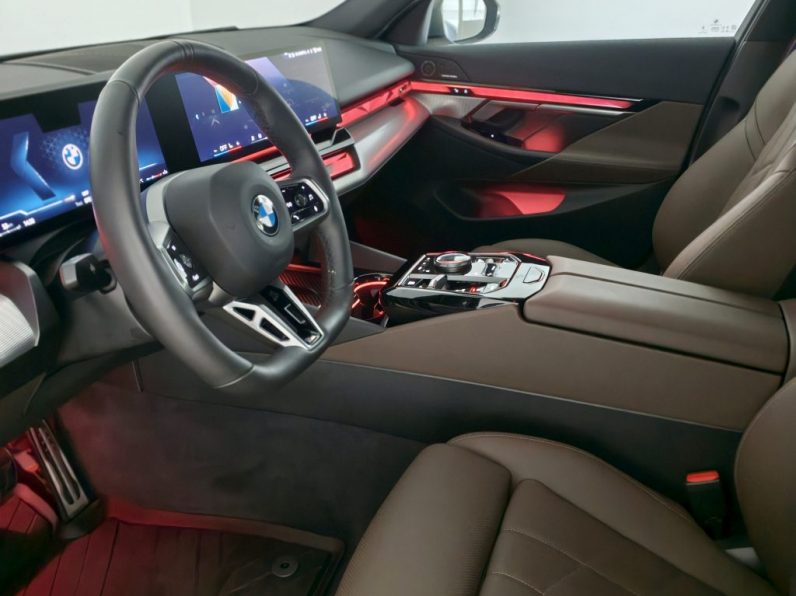 BMW 520d Touring M Pro Aut completo