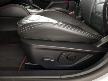 Ford Focus 1.0 EcoBoost MHEV ST-Line X Aut. completo