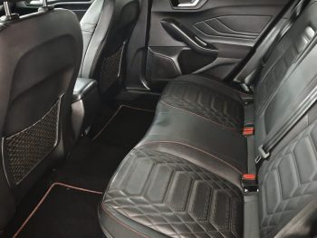 Ford Focus 1.0 EcoBoost MHEV ST-Line X Aut. completo