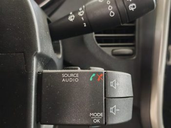 Renault Captur 0.9 TCE Zen completo