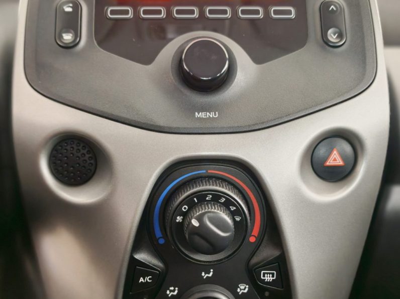 Citroën C1 1.0 VTi Feel completo