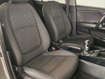 Kia Rio 1.0 T-GDi Urban completo