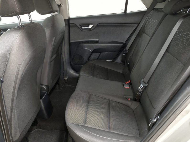 Kia Rio 1.0 T-GDi Urban completo