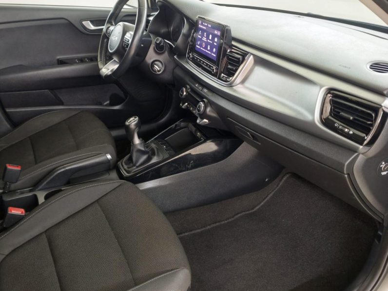 Kia Rio 1.0 T-GDi Urban completo
