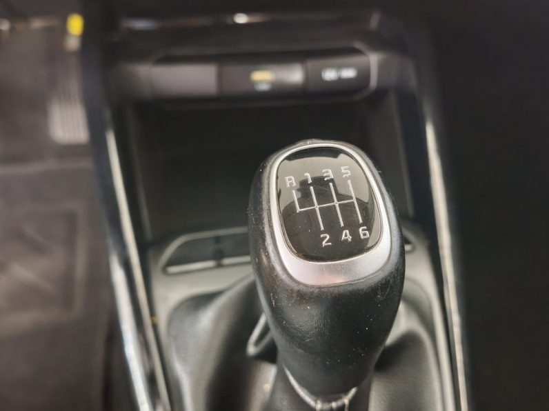 Kia Rio 1.0 T-GDi Urban completo