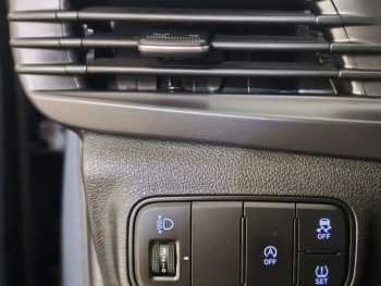 Hyundai Bayon 1.0 T-GDi Premium DCT completo