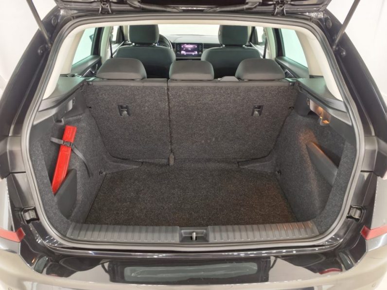 Skoda Kamiq 1.0 TSI Ambition DSG completo