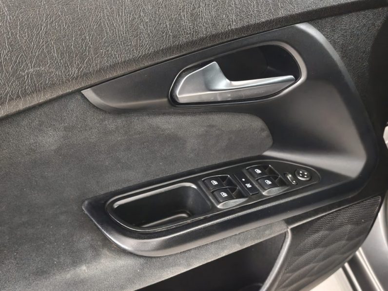 Fiat Tipo Station Wagon 1.3 M-Jet Lounge J17 completo
