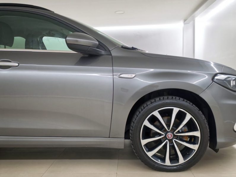 Fiat Tipo Station Wagon 1.3 M-Jet Lounge J17 completo