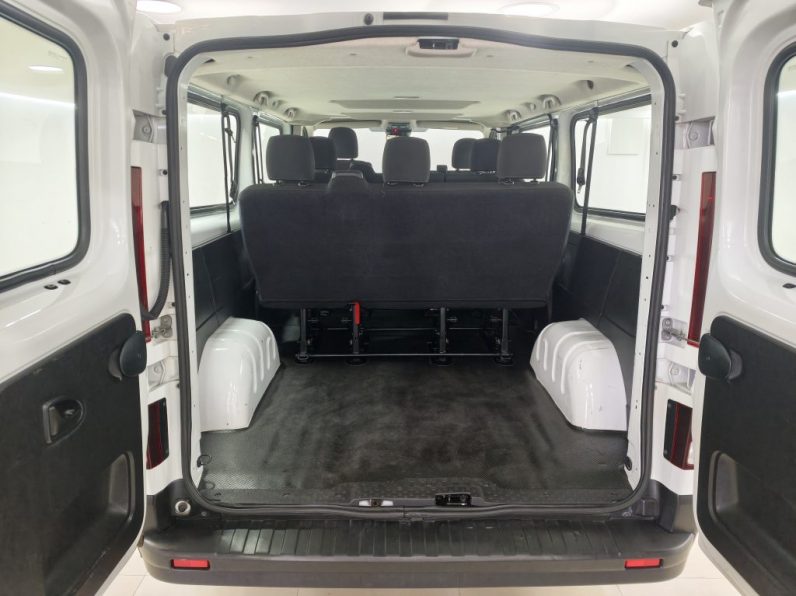 Renault Trafic 2.0 Blue dCi L1 Equilibre 9Lug. completo