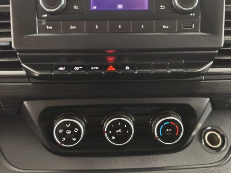Renault Trafic 2.0 Blue dCi L1 Equilibre 9Lug. completo
