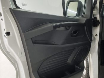 Renault Trafic 2.0 Blue dCi L1 Equilibre 9Lug. completo