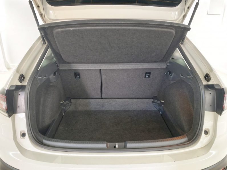 VW Taigo 1.0 TSI Life DSG completo