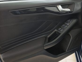 Ford Focus 1.0 EcoBoost MHEV ST-Line Aut. completo