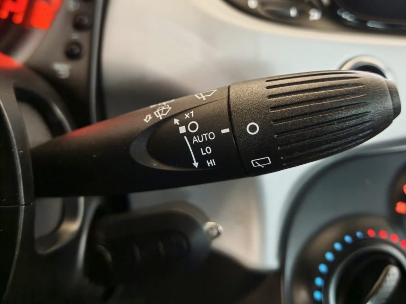Fiat 500 1.0 Hybrid Connect completo