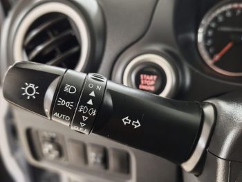 Mitsubishi Space Star 1.2 Connect Edition completo