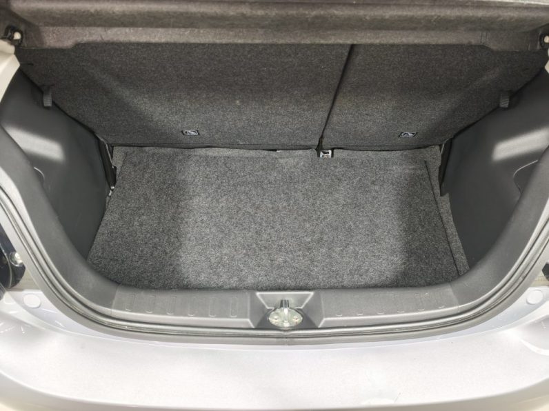 Mitsubishi Space Star 1.2 Connect Edition completo
