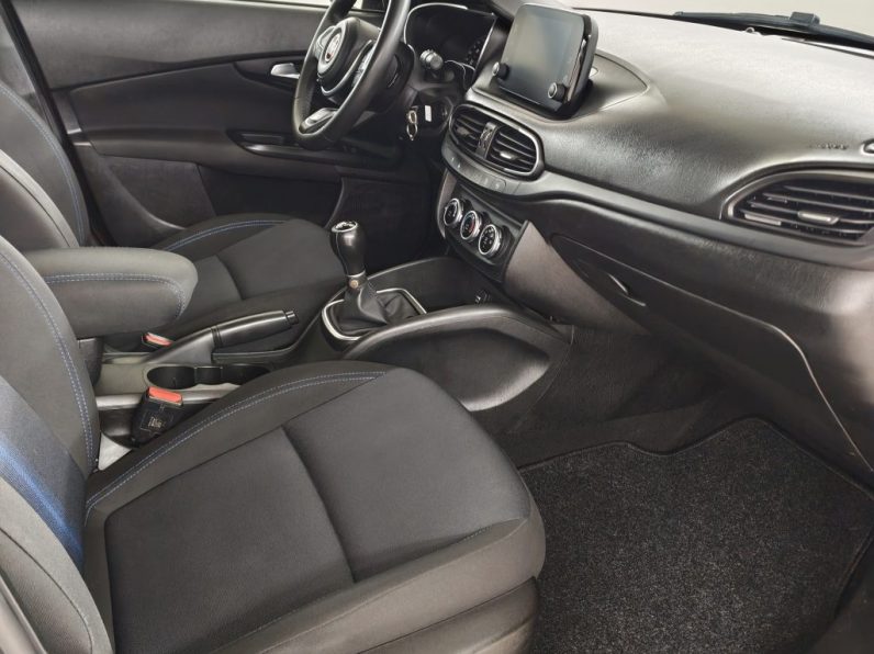 Fiat Tipo Station Wagon 1.0 GSE T3 City Life completo