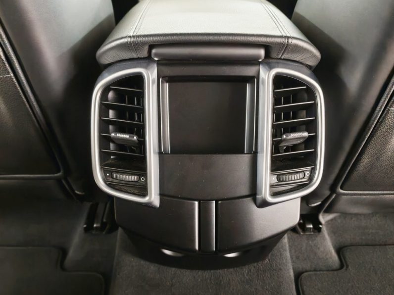 Porsche Cayenne S E-Hybrid Platinum Edition completo