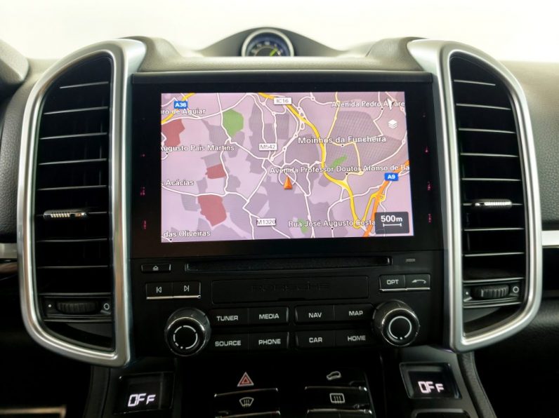 Porsche Cayenne S E-Hybrid Platinum Edition completo
