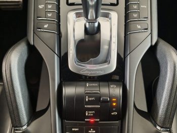 Porsche Cayenne S E-Hybrid Platinum Edition completo