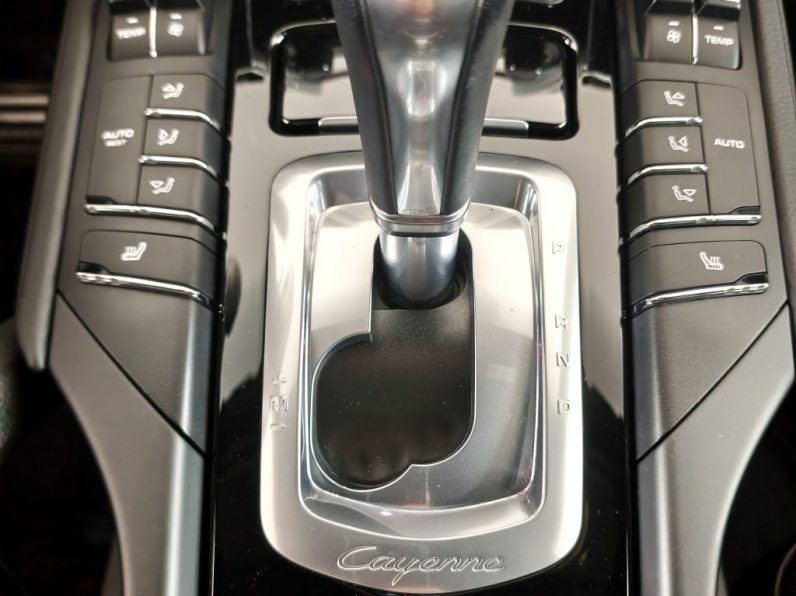 Porsche Cayenne S E-Hybrid Platinum Edition completo