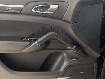 Porsche Cayenne S E-Hybrid Platinum Edition completo