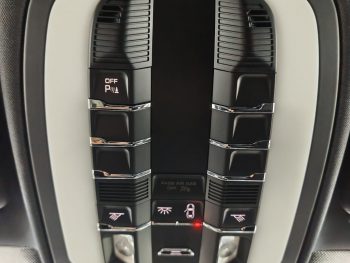 Porsche Cayenne S E-Hybrid Platinum Edition completo