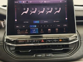 Jeep Compass 1.5 TG e-Hybrid Limited DCT completo