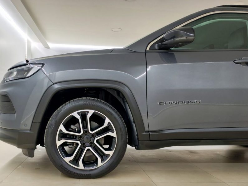 Jeep Compass 1.5 TG e-Hybrid Limited DCT completo