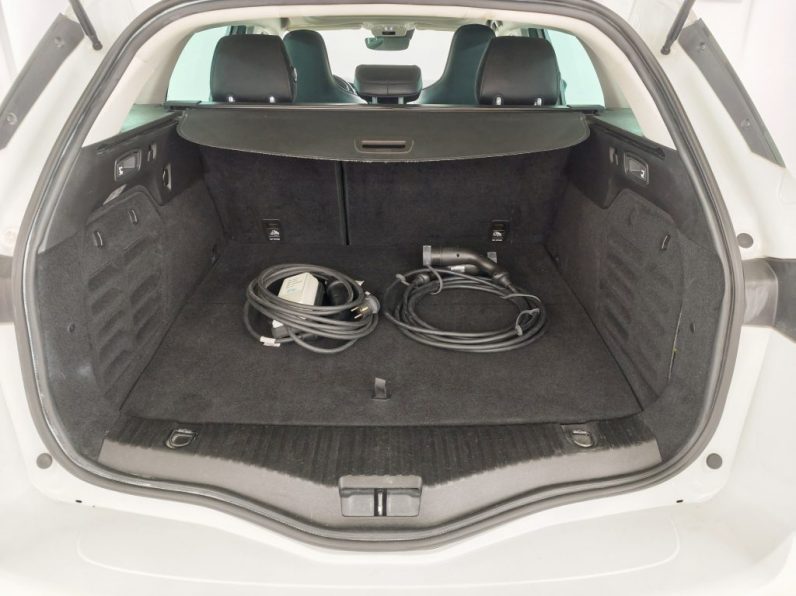 Renault Mégane ST 1.6 E-Tech Plug-In Hybrid R.S. Line Aut. completo