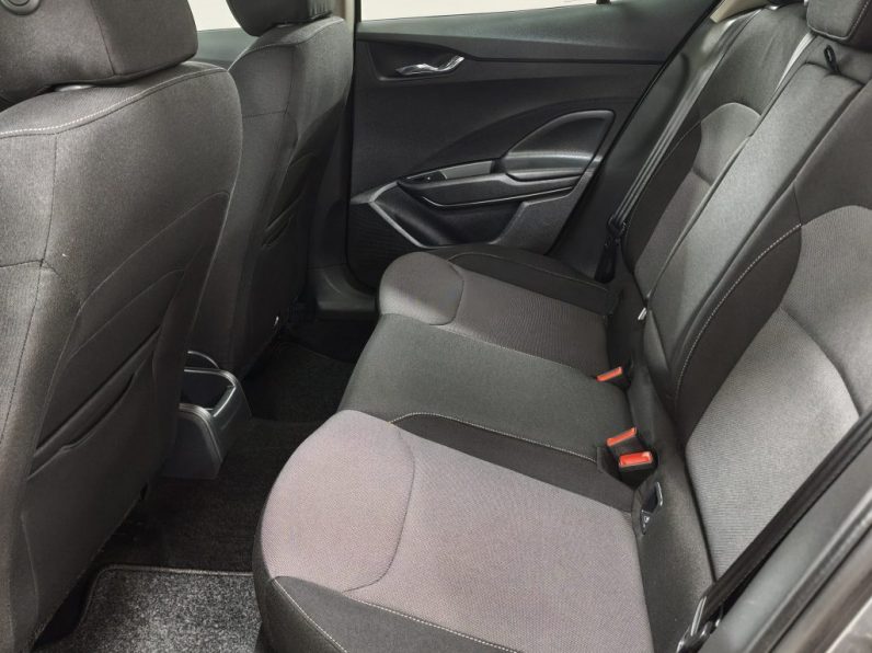 Skoda Fabia 1.0 TSI Ambition completo