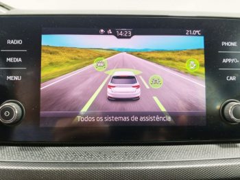 Skoda Fabia 1.0 TSI Ambition completo