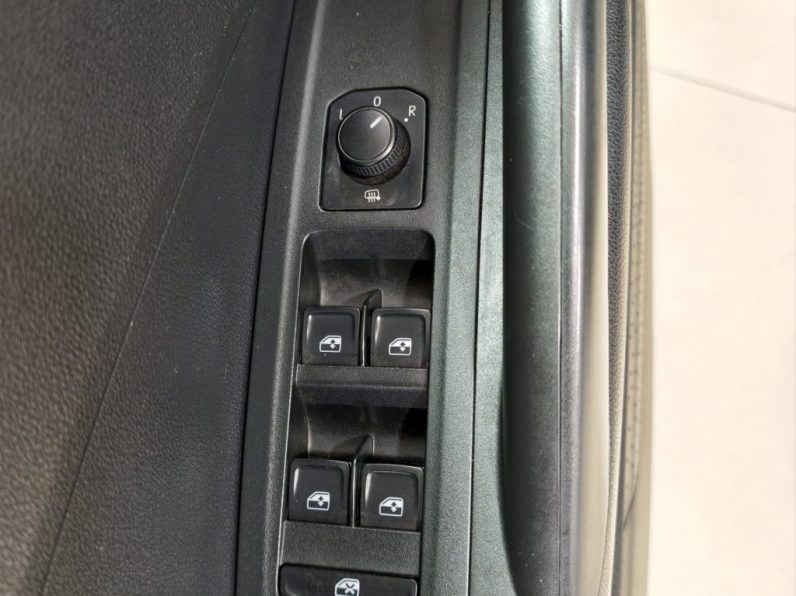 Skoda Fabia 1.0 TSI Ambition completo
