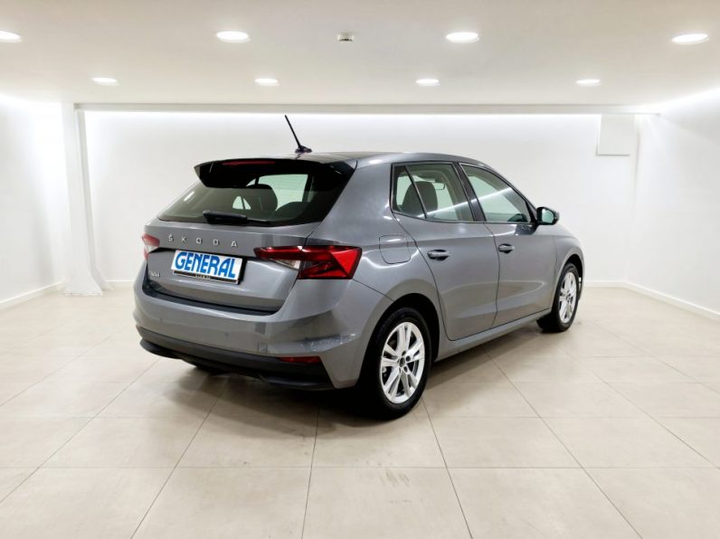 Skoda Fabia 1.0 TSI Ambition completo