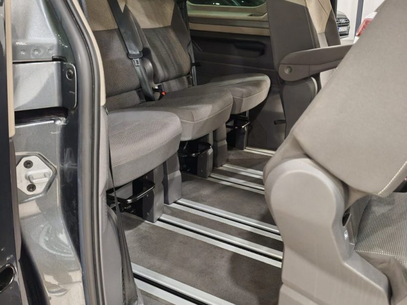VW Multivan 2.0 TDI Life DSG completo