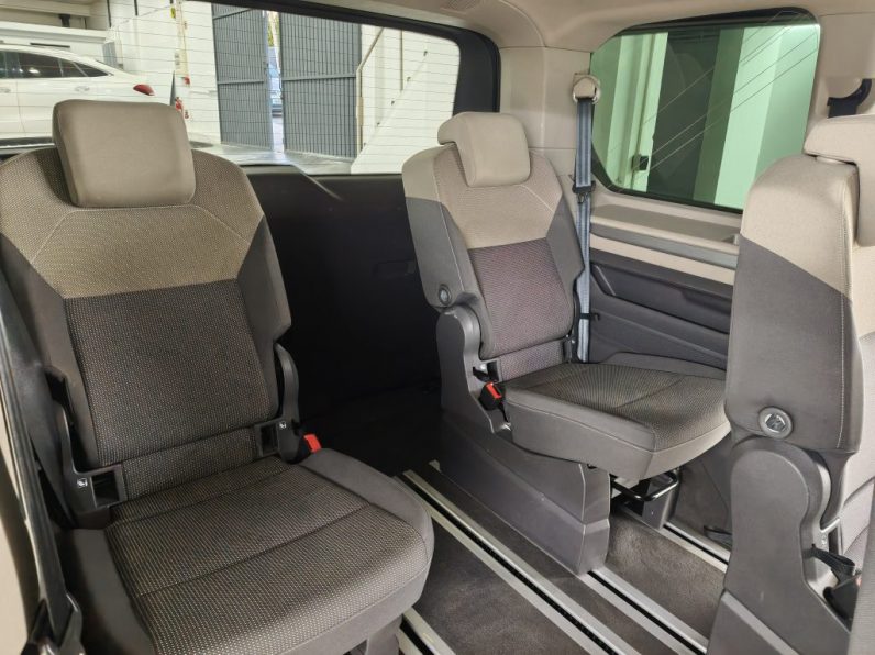 VW Multivan 2.0 TDI Life DSG completo